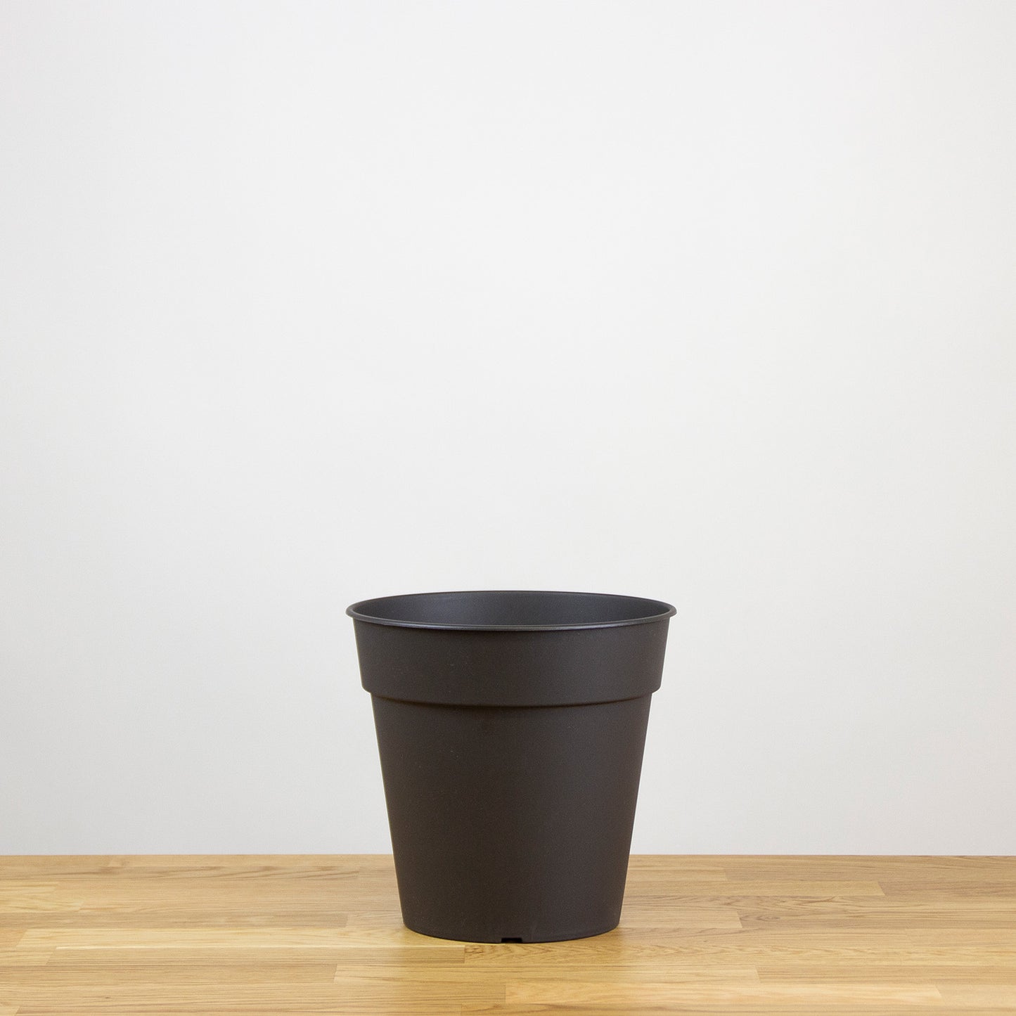 Plastový květník Madagascar